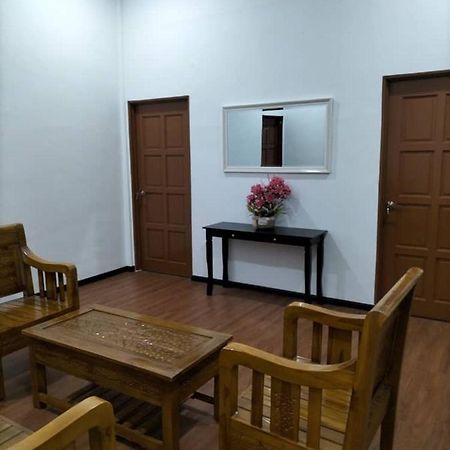 Kangar Jaya Lodging Esterno foto